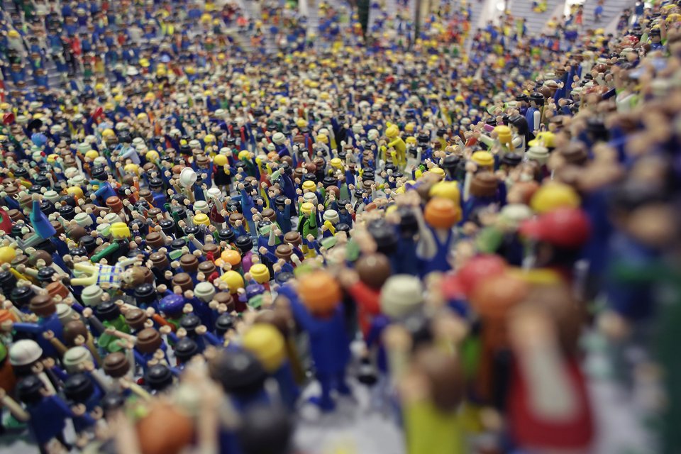 6.000 συλλεκτικές φιγούρες Playmobil σε έκθεση στη Θεσσαλονίκη [εικόνες]  | iefimerida.gr 0
