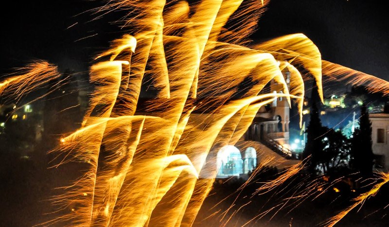 Πεθαίνει ο ρουκετοπόλεμος της Χίου – Αβέβαιη η διεξαγωγή του για δεύτερη χρονιά [εικόνες] | iefimerida.gr 0