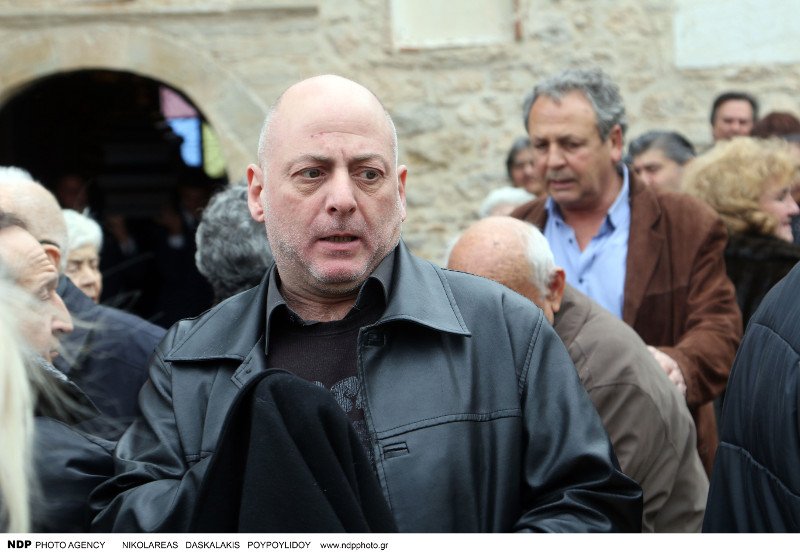 Φίλοι ηθοποιοί, ο γιος και η εγγονή της αποχαιρέτησαν την Ευαγγελία Σαμιωτάκη [εικόνες] | iefimerida.gr 5