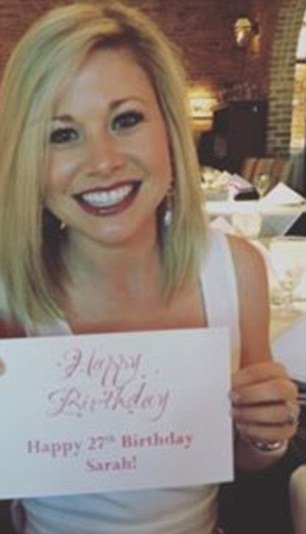 Tα «ιδιαίτερα» μαθήματα Βιολογίας που έκανε νεαρή καθηγήτρια σε 17χρονο: Σεξ στο σχολείο [εικόνες] | iefimerida.gr 2