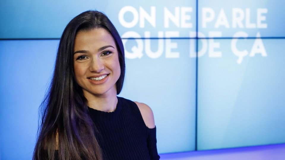 Αφησε τη δουλειά της και ανεβάζει βίντεο fitness -Η Γαλλίδα με τη μεγαλύτερη επιρροή [εικόνες] | iefimerida.gr 0