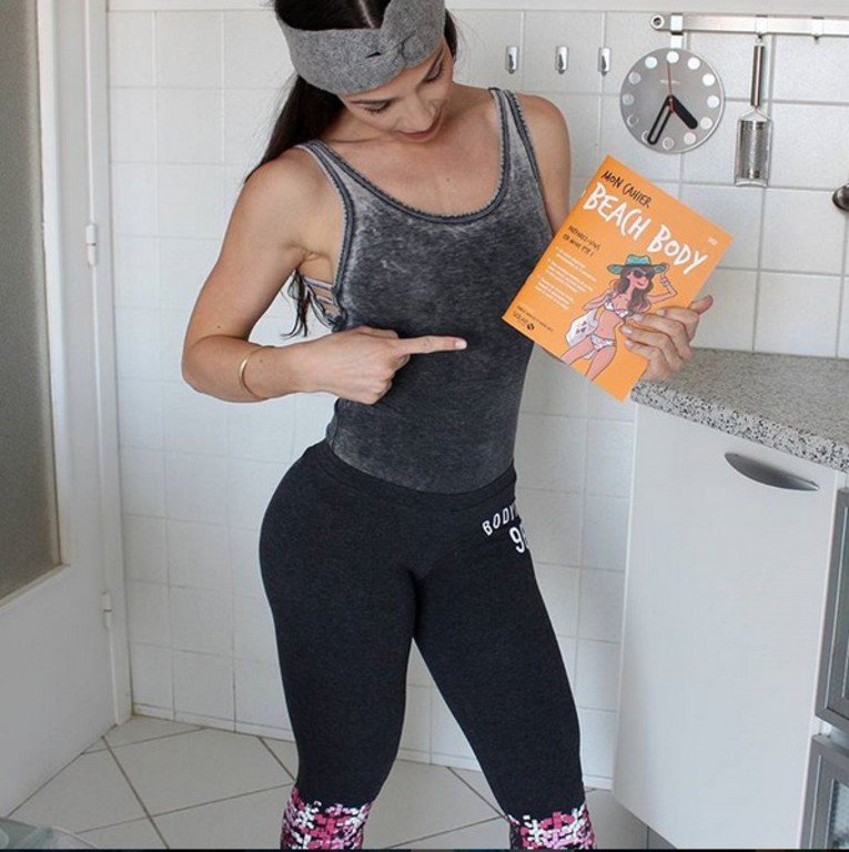 Αφησε τη δουλειά της και ανεβάζει βίντεο fitness -Η Γαλλίδα με τη μεγαλύτερη επιρροή [εικόνες] | iefimerida.gr 1