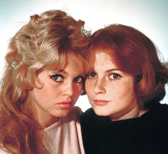 Ο θρύλος Μπριζίτ Μπαρντό, 82 ετών, στηρίζει τη Μαρίν Λεπέν [εικόνες] | iefimerida.gr 16