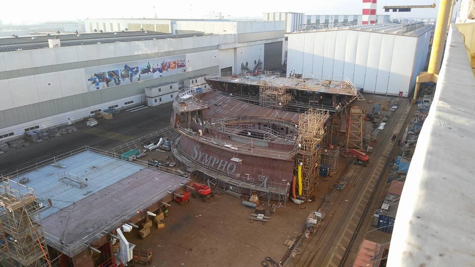 Το μεγαλύτερο κρουαζιερόπλοιο στον κόσμο έχει 16 καταστρώματα και 2.775 καμπίνες [εικόνες]  | iefimerida.gr 0