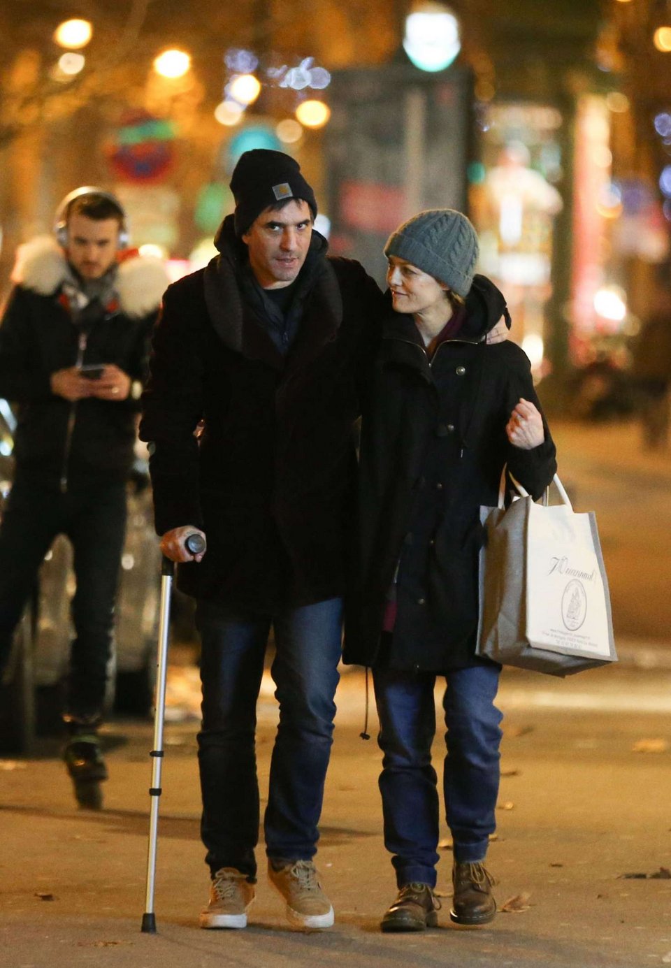 Η Βανέσα Παραντί γνώρισε τον μεγάλο έρωτα -Εκλεισε η σελίδα Τζόνι Ντεπ [εικόνες] | iefimerida.gr 1