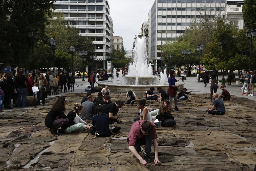 Αρχίζει το Σάββατο η documenta: 160 καλλιτέχνες σε 40 κτίρια και πλατείες της Αθήνας  [πρόγραμμα] | iefimerida.gr 0