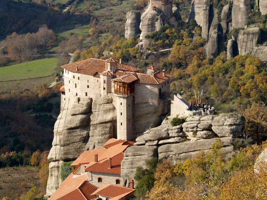 Ο ξεχωριστός τρόπος που γιορτάζεται το Πάσχα στα Μετέωρα [εικόνες] | iefimerida.gr 0