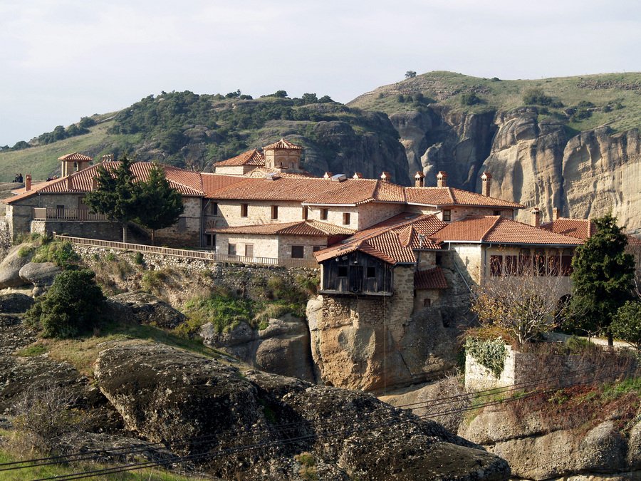 Ο ξεχωριστός τρόπος που γιορτάζεται το Πάσχα στα Μετέωρα [εικόνες] | iefimerida.gr 1