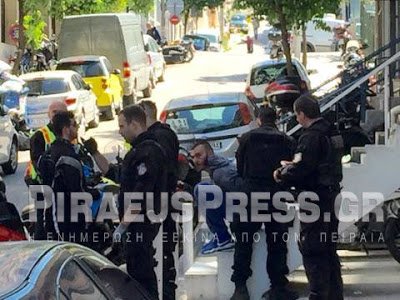 Αυτός είναι ο δράστης της επίθεσης με σφυρί στον Τάκη Τσουκαλά [εικόνες] | iefimerida.gr 3