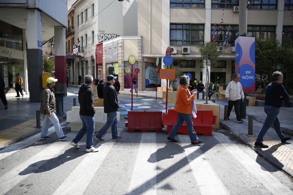 Ο νέος πεζόδρομος στο κέντρο της Αθήνας γεμάτος... χρώματα [εικόνες] | iefimerida.gr 3