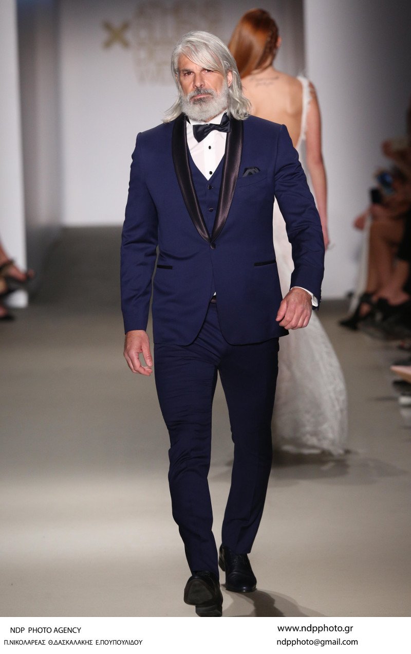 Η απίστευτη αλλαγή του Μάνου Πίντζη -Μοιάζει με μοντέλο από την Ιταλία [εικόνες] | iefimerida.gr 1