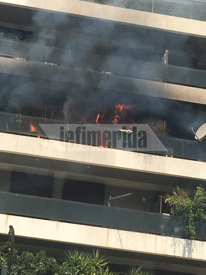 Τραγωδία στη λεωφόρο Αλεξάνδρας -Μία νεκρή από φωτιά σε διαμέρισμα [εικόνες & βίντεο] | iefimerida.gr 2