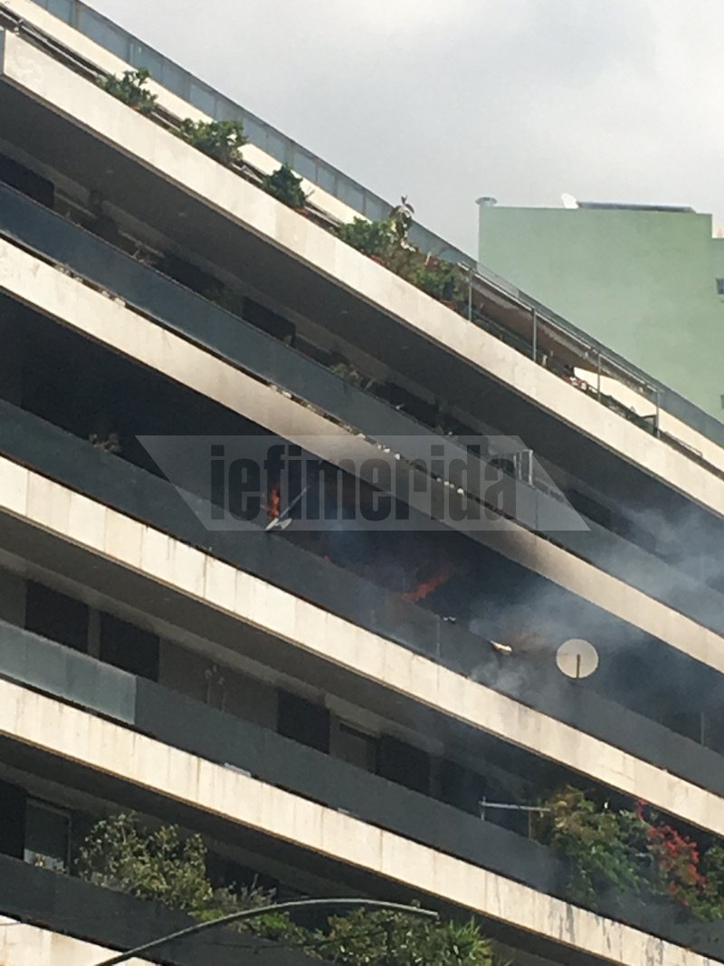 Τραγωδία στη λεωφόρο Αλεξάνδρας -Μία νεκρή από φωτιά σε διαμέρισμα [εικόνες & βίντεο] | iefimerida.gr 6