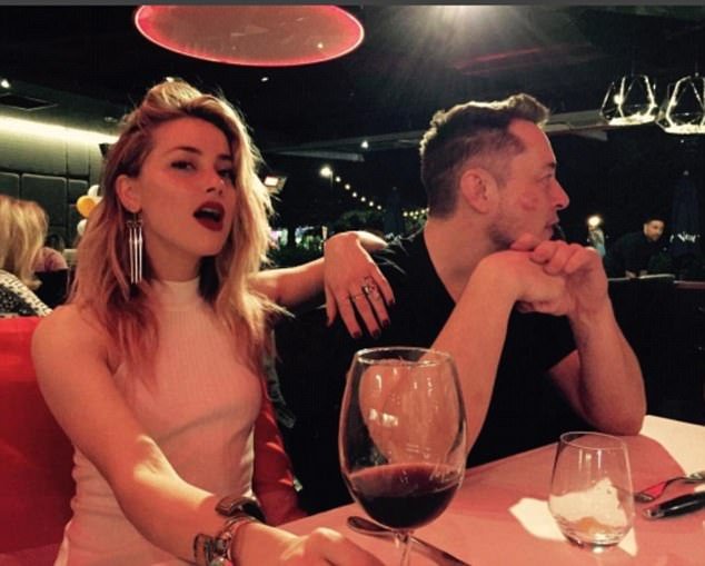 Τέλος οι ηθοποιοί και οι ροκ σταρ -Γιατί οι διάσημες καλλονές προτιμούν πλέον άντρες-ιδιοφυΐες της τεχνολογίας [εικόνες] | iefimerida.gr 1