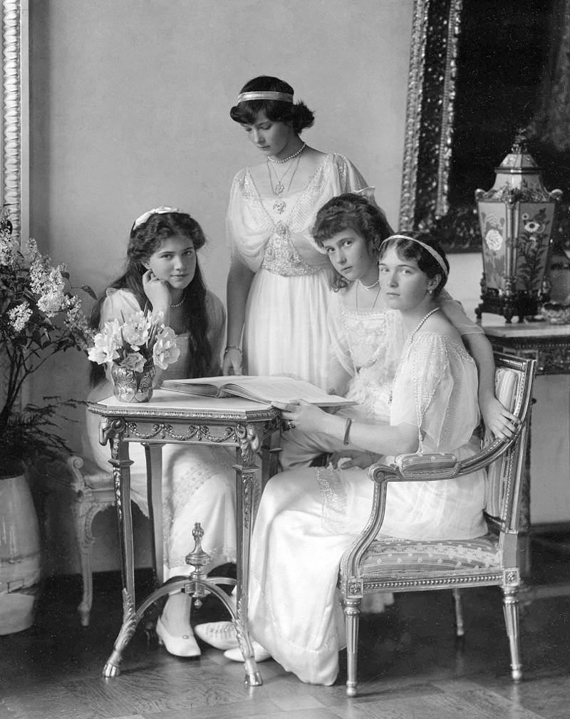 Η δούκισσα Αναστασία των Ρομανώφ: Fashion icon η γυναίκα που έβγαλε την πρώτη selfie [εικόνες] | iefimerida.gr 3