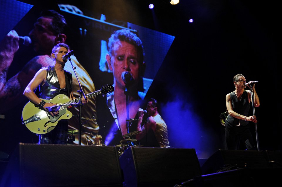 Με πολιτικά μηνύματα το νέο άλμπουμ των Depeche Mode: «Είμαστε ελαφρώς αριστερά» [βίντεο] | iefimerida.gr 1