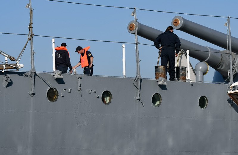 Απέπλευσε μετά από 14 χρόνια το θωρηκτό «Αβέρωφ» -Πάει για επισκευές και συντήρηση [εικόνες &amp; βίντεο] | iefimerida.gr 5