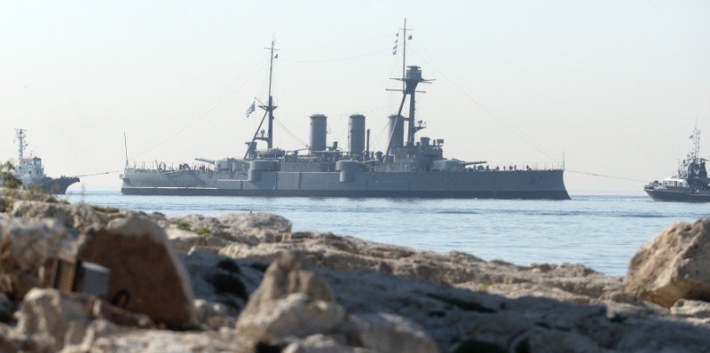 Απέπλευσε μετά από 14 χρόνια το θωρηκτό «Αβέρωφ» -Πάει για επισκευές και συντήρηση [εικόνες &amp; βίντεο] | iefimerida.gr 0