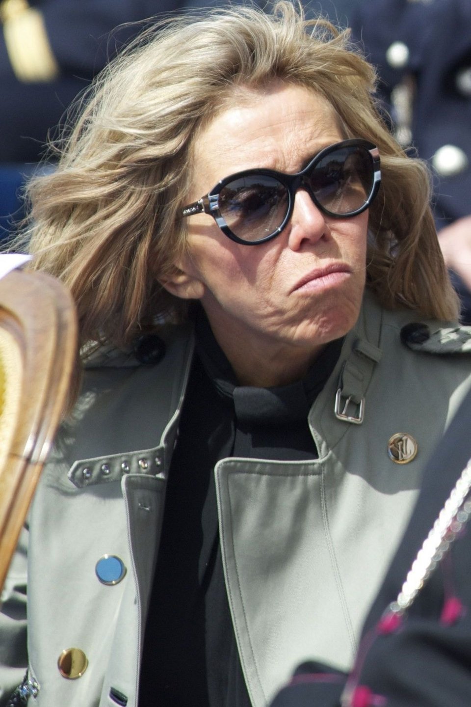 Αλήθειες και ψέματα για τη σύζυγο του Μακρόν -Από πλούσια οικογένεια, παντρεύτηκε δύο τραπεζίτες [εικόνες] | iefimerida.gr 14