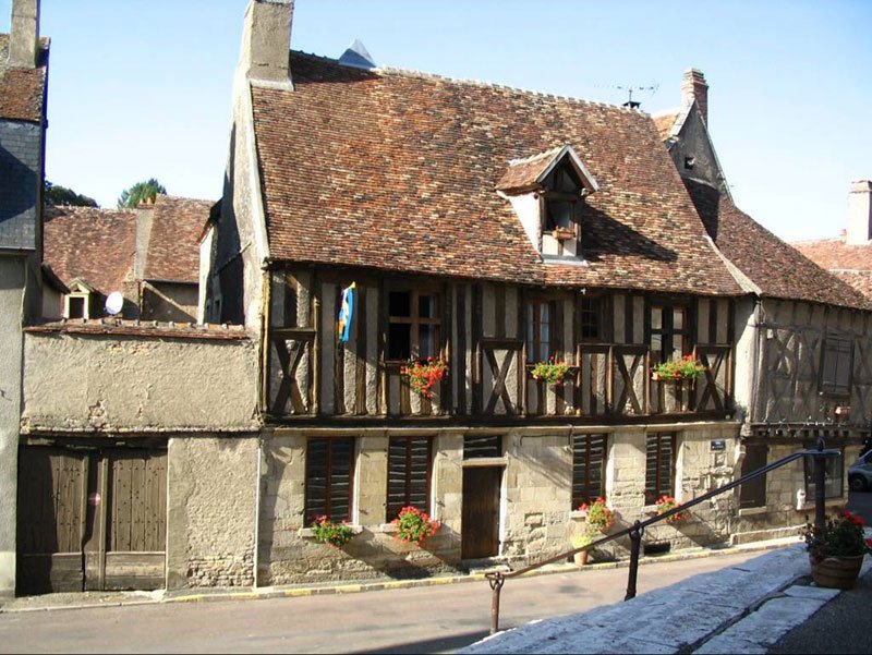 Dosny, το μεσαιωνικό χωριό που ψηφίζει πάντα πρώτο τον νικητή στη Γαλλία [εικόνες] | iefimerida.gr 2