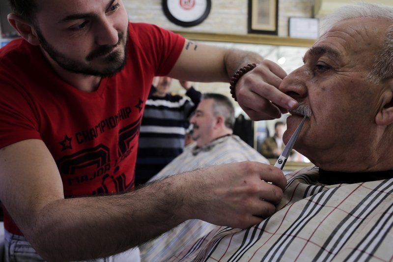 Απίστευτο: Επεσε...γραμμή στους Τούρκους υπουργούς να έχουν μουστάκι αλά Ερντογάν [εικόνες] | iefimerida.gr 1