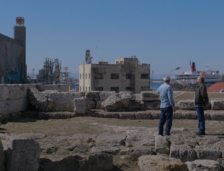 Fast Forward Festival: Καλλιτέχνες στήνουν τρενάκι τρόμου σε Σύνταγμα και εξαφανίζουν την Ομόνοια | iefimerida.gr 0