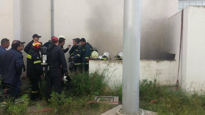 Ξέσπασε φωτιά στη Φαρμακευτική Σχολή του Πανεπιστημίου της Πάτρας [εικόνα] | iefimerida.gr 0