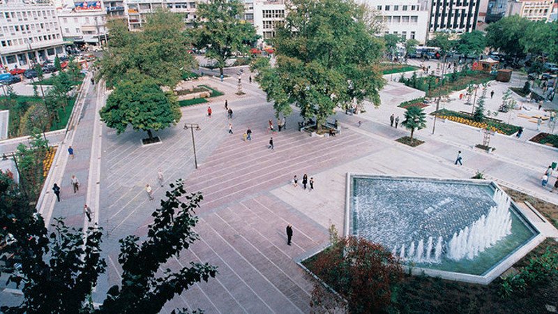 Γλυπτό-συντριβάνι στη Λάρισα διεκδικεί ευρωπαϊκό βραβείο | iefimerida.gr 2