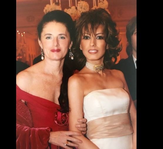 Η όμορφη αδελφή της Μελάνια Τραμπ -Πρώην μοντέλο κι αυτή [εικόνες] | iefimerida.gr 6