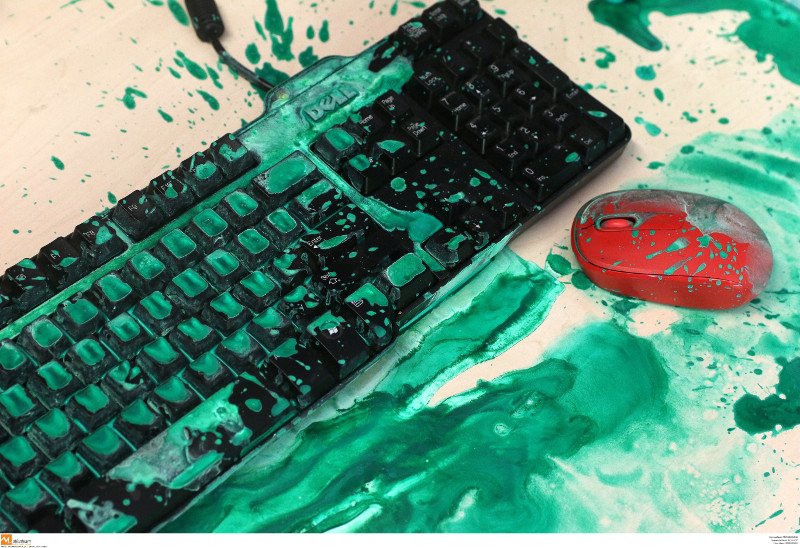 Θεσσαλονίκη: Αγνωστοι εισέβαλαν στα γραφεία της εφημερίδας «Καθημερινή» [εικόνες] | iefimerida.gr 3