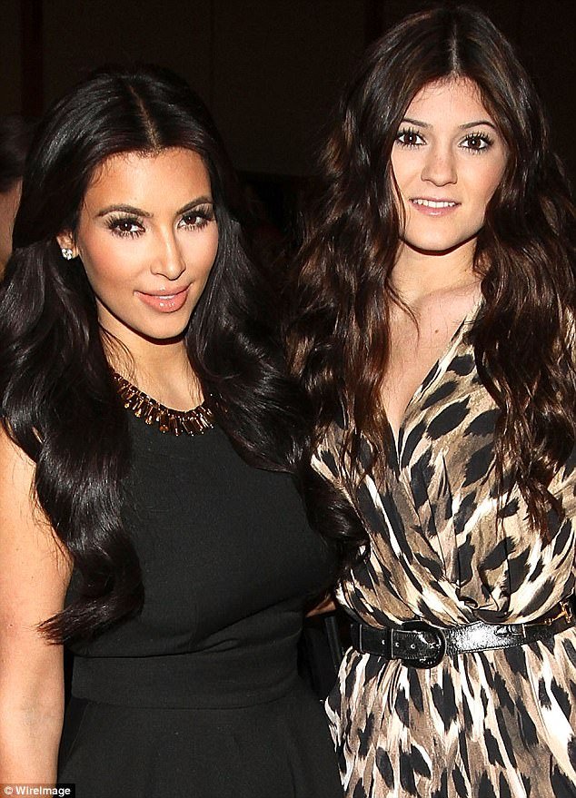 Η απίστευτη μεταμόρφωση της Κάιλι Τζένερ- Εγινε ίδια η Κιμ Καρντάσιαν [εικόνες & βίντεο] | iefimerida.gr 2