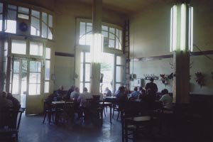 Αξιοποιείται το ιστορικό «Καφέ Κρυστάλ» της Λέσβου -Εκει έπινε τον καφέ του ο Ελευθέριος Βενιζέλος [εικόνες]  | iefimerida.gr 2