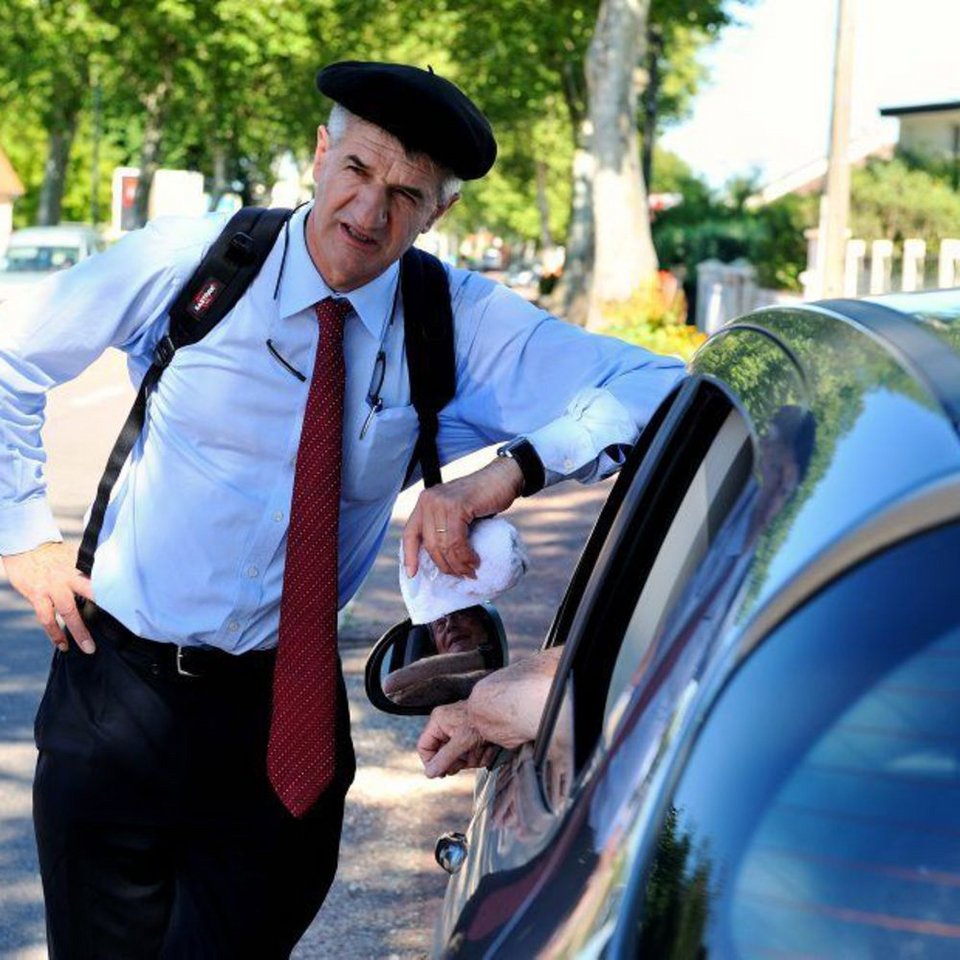 Ενας βοσκός υποψήφιος πρόεδρος της Γαλλίας -Μια ασυνήθιστη περίπτωση [εικόνες] | iefimerida.gr 5