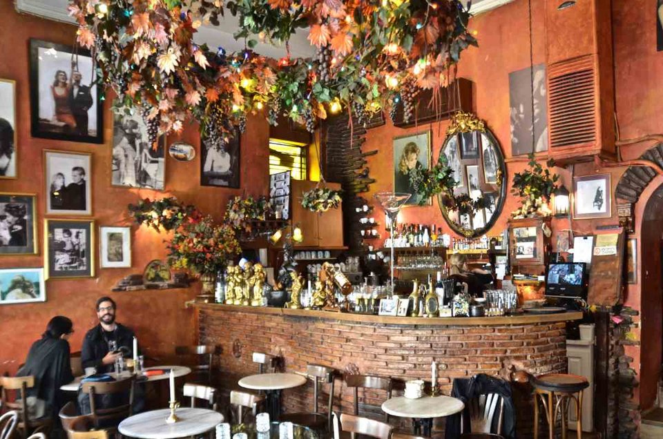 20 χρόνια «Καφέ Μελίνα» στην Πλάκα [εικόνες] | iefimerida.gr 0