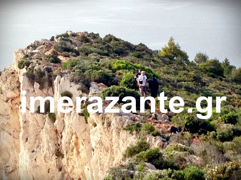 Σοκ στη Ζάκυνθο: Εβγαλε selfie και βούτηξε στον γκρεμό πάνω από το Ναυάγιο [εικόνες] | iefimerida.gr 4