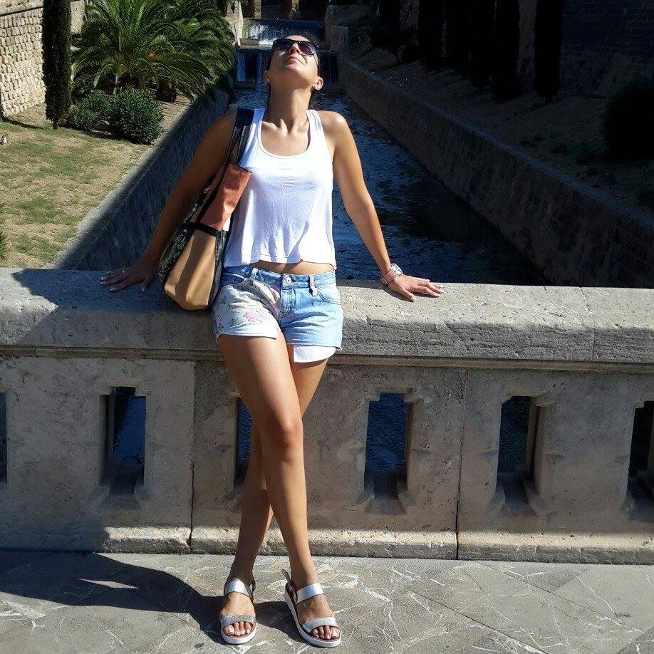 Αυτή είναι η αρχιλοχίας Βασιλική Πλεξίδα που επέζησε από τη συντριβή του στρατιωτικού ελικοπτέρου [εικόνες] | iefimerida.gr 1