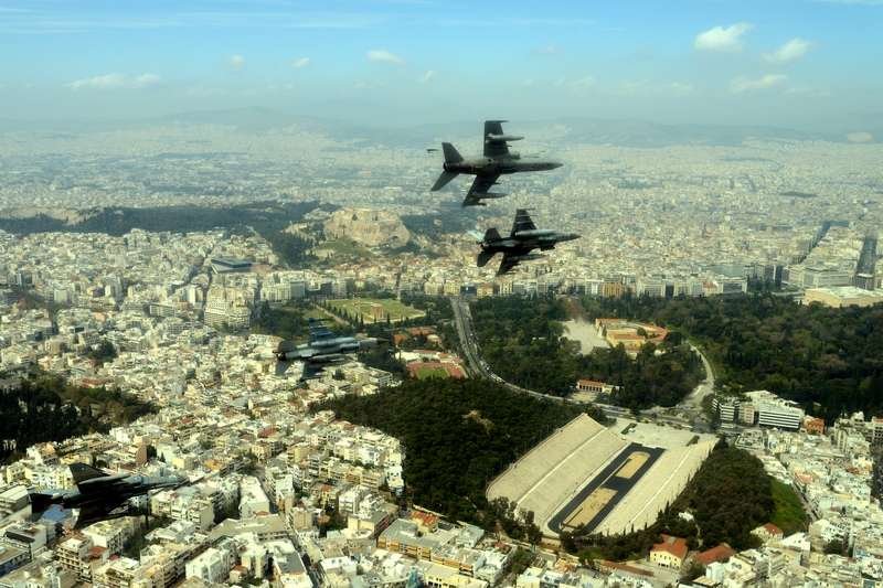 Εντυπωσιακές φωτογραφίες της Αθήνας που τράβηξαν οι πιλότοι των μαχητικών [εικόνες]  | iefimerida.gr 10