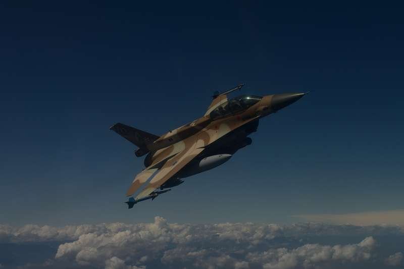 Εντυπωσιακές φωτογραφίες της Αθήνας που τράβηξαν οι πιλότοι των μαχητικών [εικόνες]  | iefimerida.gr 12