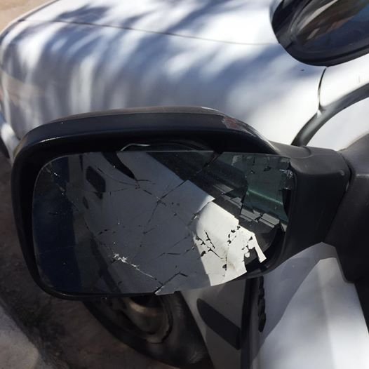 Επίθεση με κλωτσιές και ύβρεις καταγγέλλει πως δέχθηκε η Ραχήλ Μακρή -Της έσπασαν τον καθρέφτη του ΙΧ [εικόνα] | iefimerida.gr 0