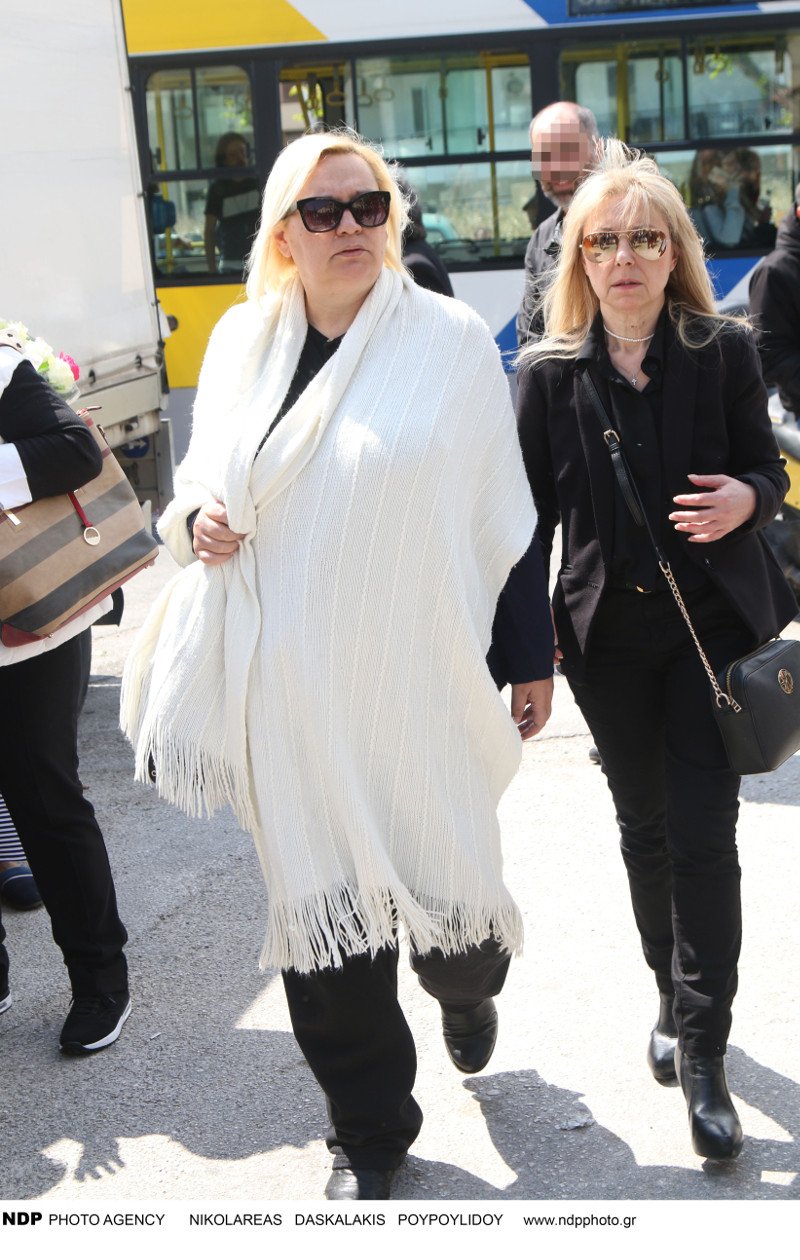 Βαθιά θλίψη στο τελευταίο αντίο στον Στάθη Ψάλτη [εικόνες] | iefimerida.gr 14