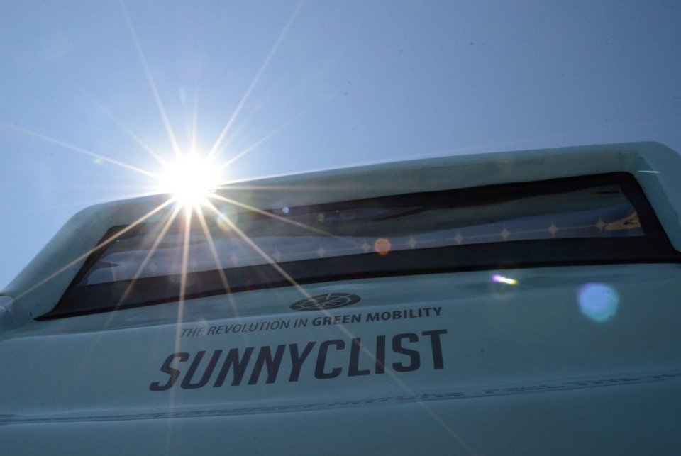 Sunnyclist: Κρητικοί έφτιαξαν ηλιακό όχημα και το βγάζουν στην παραγωγή -Με vintage αισθητική, όλες οι λεπτομέρειες [εικόνες] | iefimerida.gr 9
