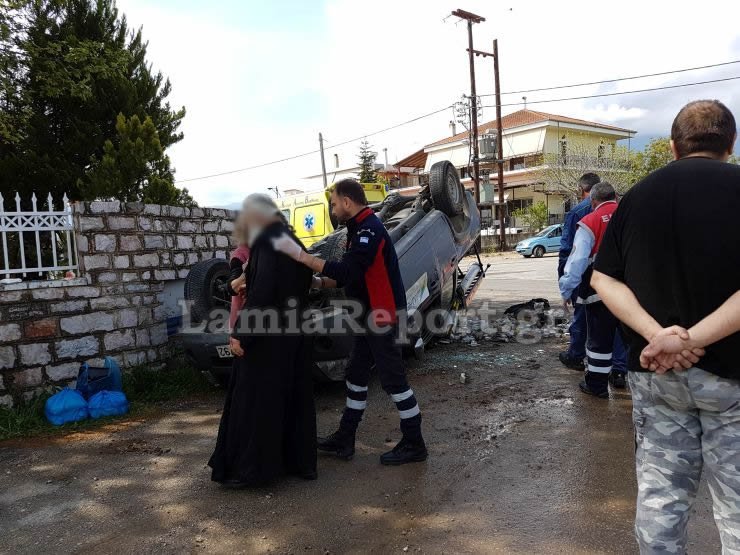 Λαμία: Ανετράπη αυτοκίνητο της ΔΕΔΔΗΕ -Στο νοσοκομείο οι δύο τεχνικοί που επέβαιναν [εικόνες] | iefimerida.gr 3