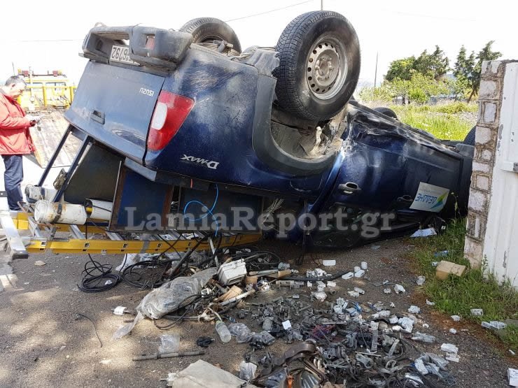 Λαμία: Ανετράπη αυτοκίνητο της ΔΕΔΔΗΕ -Στο νοσοκομείο οι δύο τεχνικοί που επέβαιναν [εικόνες] | iefimerida.gr 6