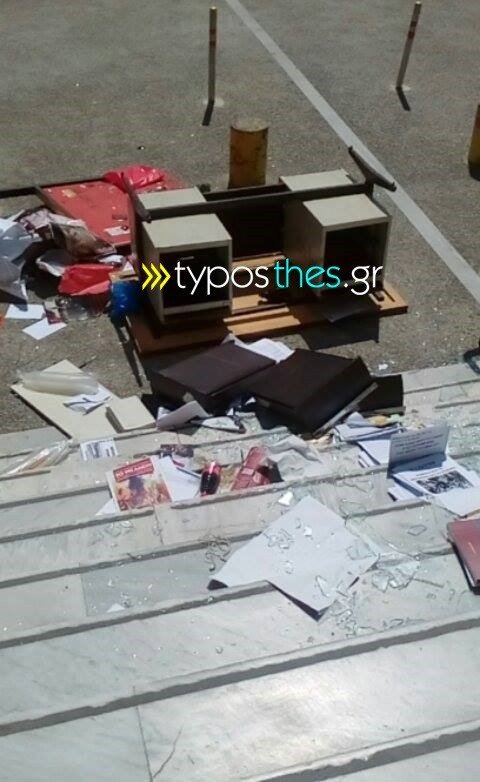 Θεσσαλονίκη: Επεισόδια στο Αριστοτέλειο Πανεπιστήμιο [εικόνες] | iefimerida.gr 1