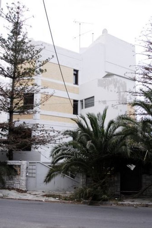 Η πολυτελής βίλα του Μάρκου Σεφερλή στη Βούλα που βγαίνει στο σφυρί [εικόνες] | iefimerida.gr 1