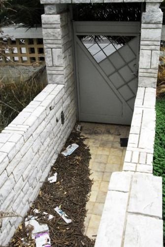 Η πολυτελής βίλα του Μάρκου Σεφερλή στη Βούλα που βγαίνει στο σφυρί [εικόνες] | iefimerida.gr 0