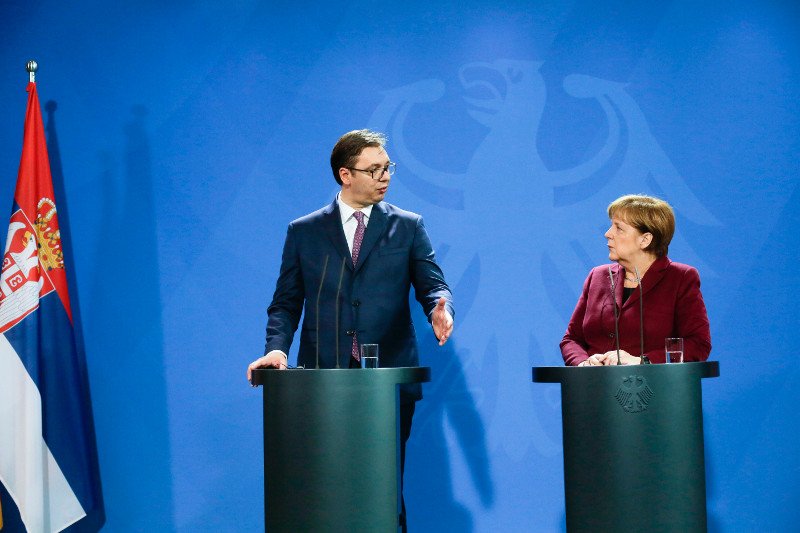 Αλεξάντερ Βούτσιτς: Ο 47χρονος νέος πρόεδρος της Σερβίας, που συμμετείχε στο Dancing with the Stars [εικόνες & βίντεο] | iefimerida.gr 0