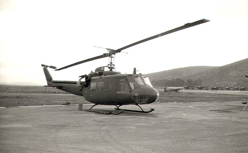 Χιούι (UH-1H Huey) -Ποιο ήταν το ελικόπτερο της Αεροπορίας Στρατού που έπεσε στο Σαραντάπορο [εικόνες & βίντεο] | iefimerida.gr 0