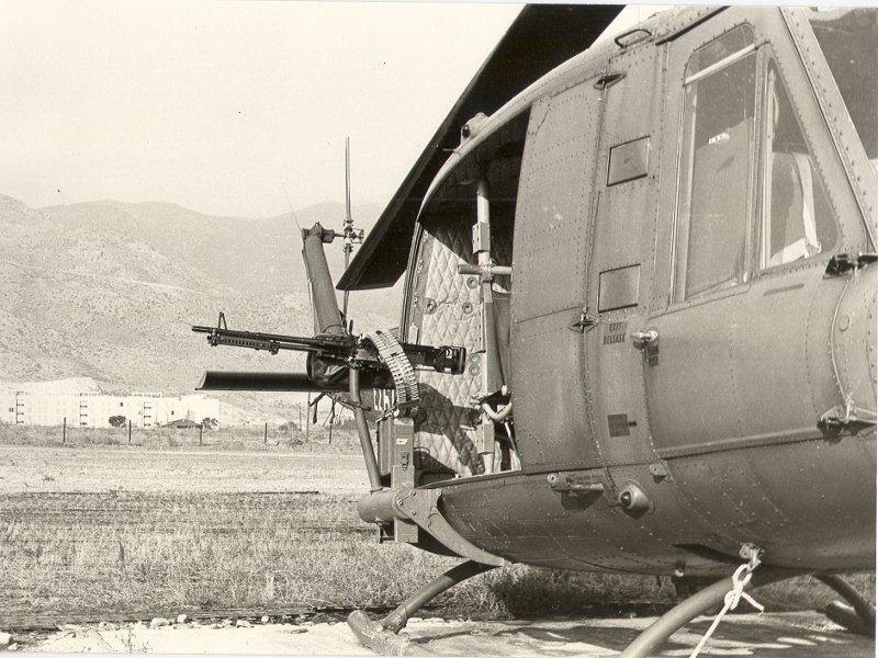 Χιούι (UH-1H Huey) -Ποιο ήταν το ελικόπτερο της Αεροπορίας Στρατού που έπεσε στο Σαραντάπορο [εικόνες & βίντεο] | iefimerida.gr 1