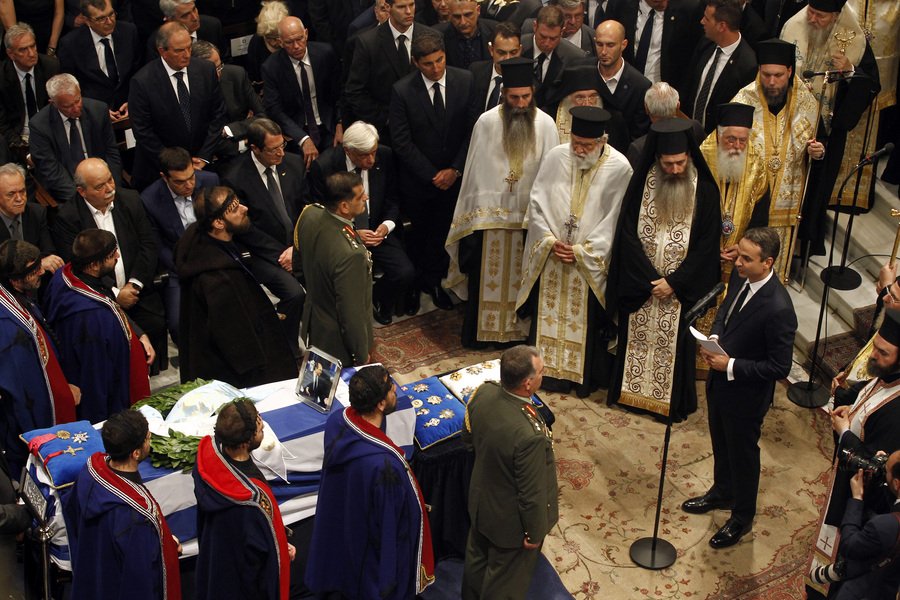 Το τελευταίο αντίο στον Κωνσταντίνο Μητσοτάκη [εικόνες] | iefimerida.gr 2